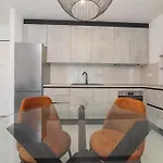 Perla Luxury شقة سبليت